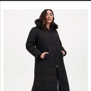 TORRID BLACK FAUX FUR TRIM HOODED LONG PUFFER COAT 1x 16 18